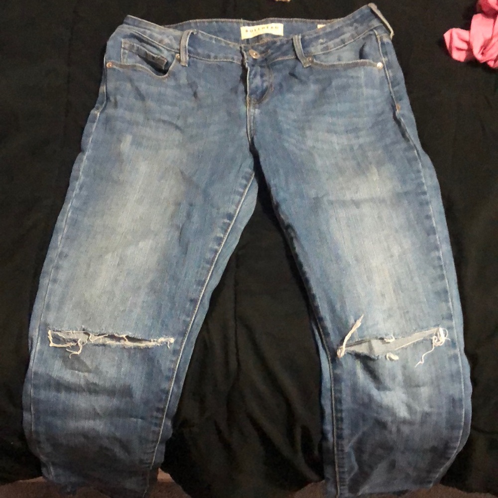 Bullhead ripped jeans